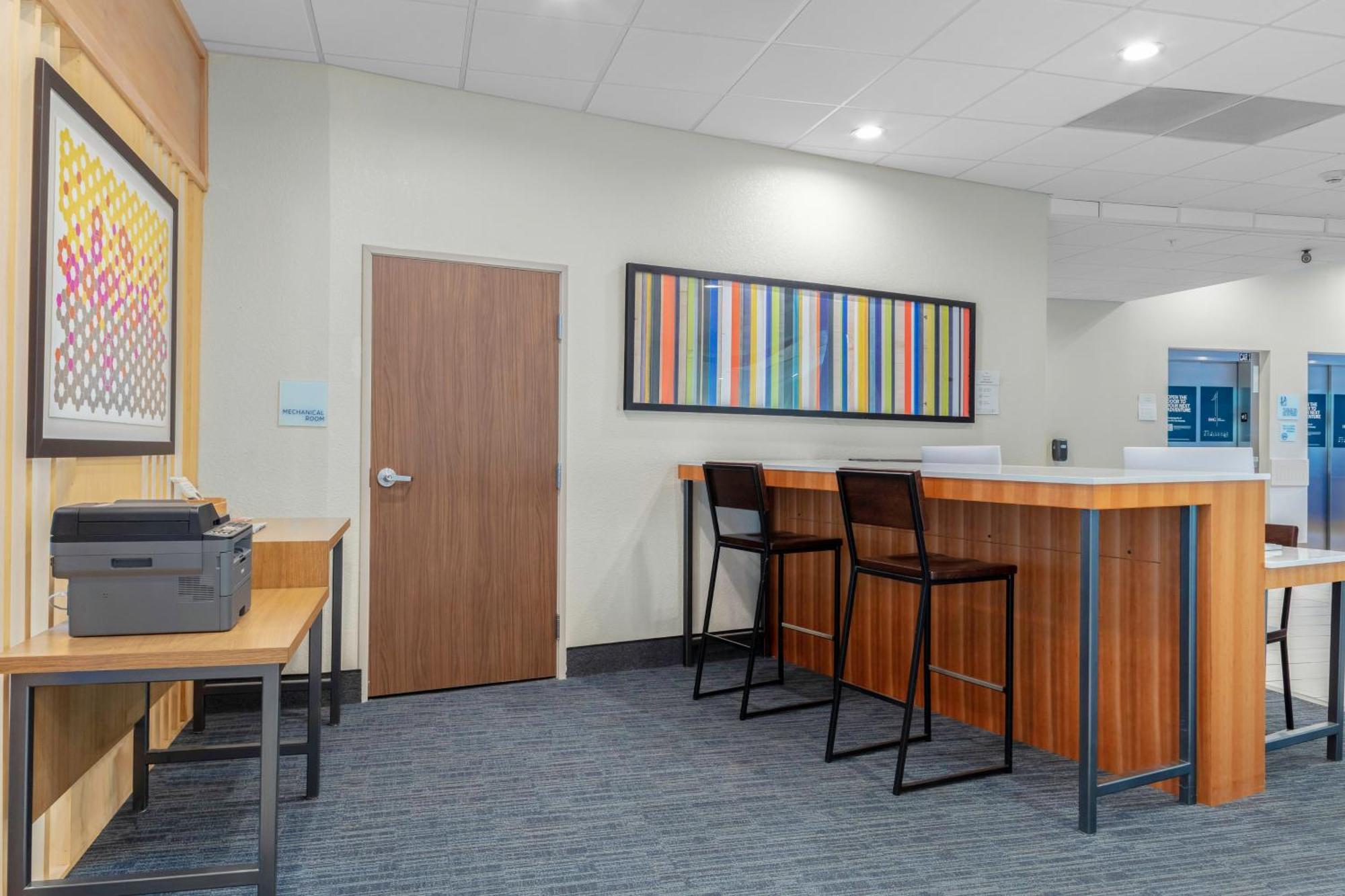 Holiday Inn Express & Suites Leander By Ihg Exterior photo